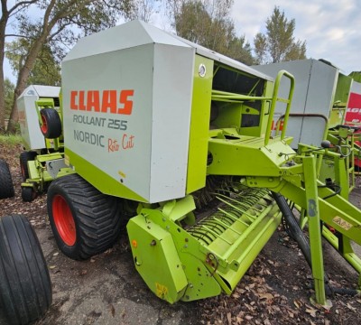 Claas Rollant 255